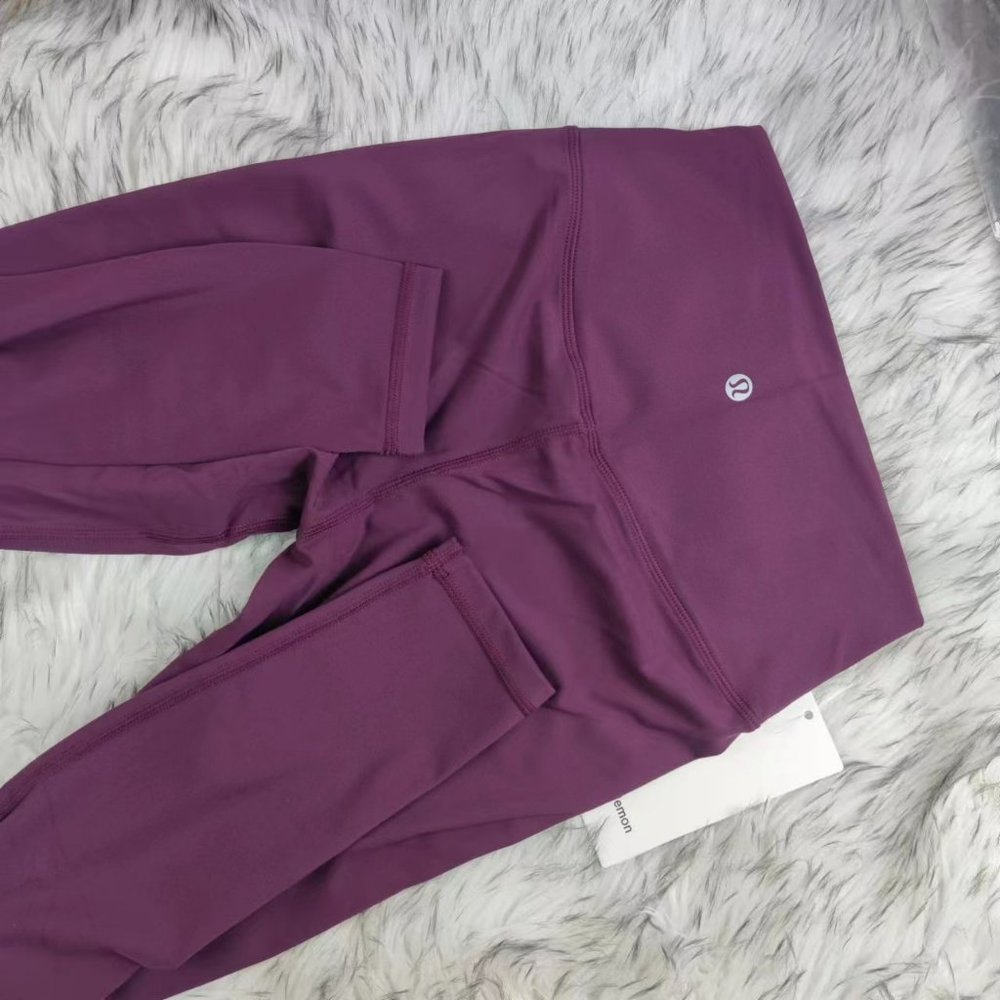 lululemon - Picture 6 of 7